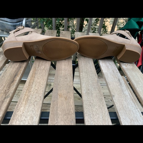 Brown boots with buckle and small heel - Picture 6 of 6